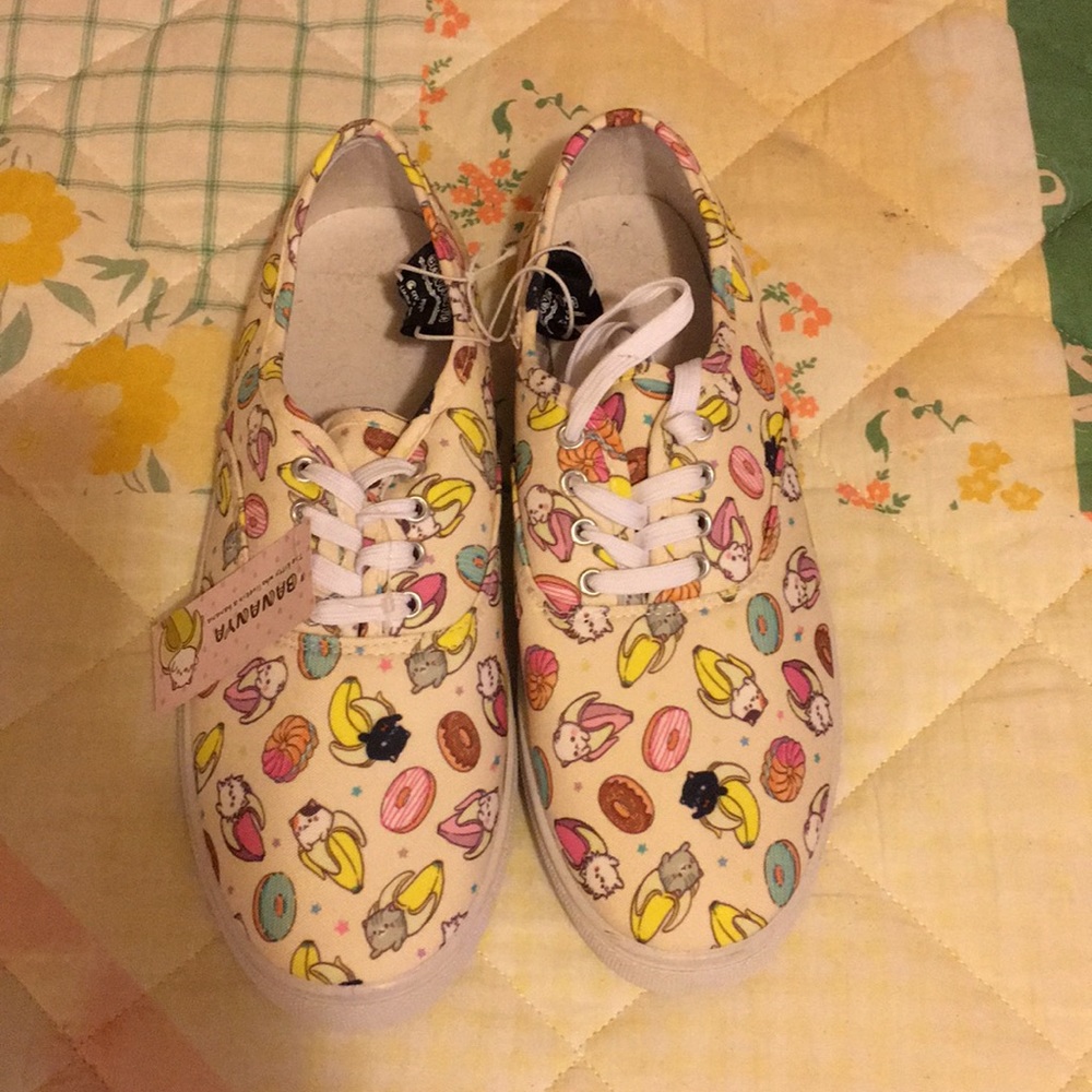 Bananya Cat sneakers